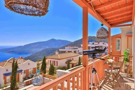 Villa Blue, Lavanta,